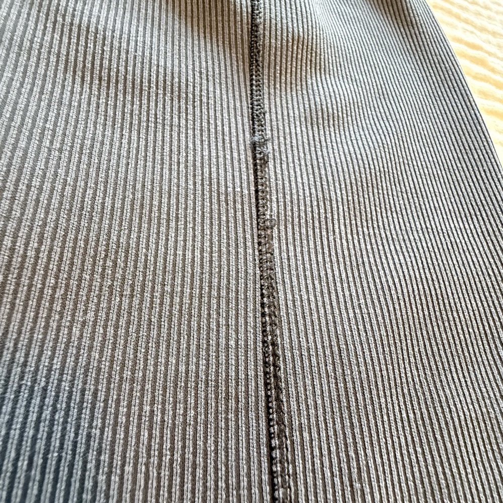 Lululemon Softreme Ribbed High Rise Wide Leg Crop Pants Black Charcoal Size 10 - Picture 12 of 14